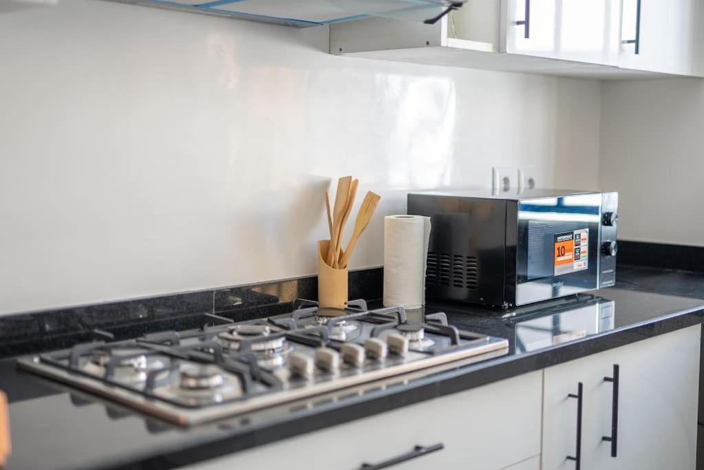 Appartamento Cozy 2Br Getaway In Rabat Center Esterno foto